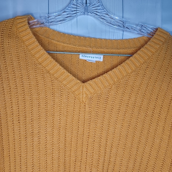 Aeropostale cropped v-neck sweater - Picture 6 of 10